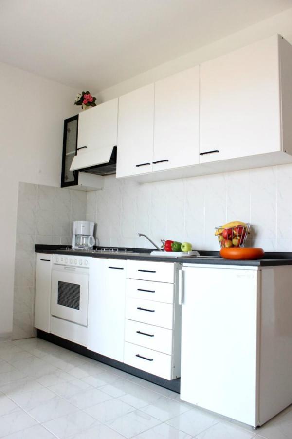 Apartments Marin Бол Екстериор снимка