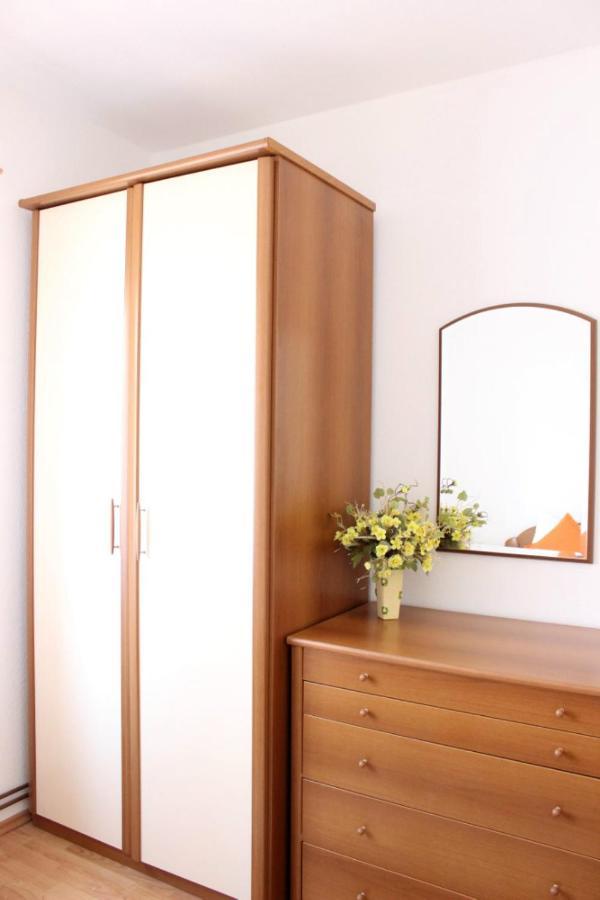 Apartments Marin Бол Екстериор снимка